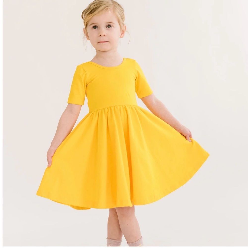 Alice + Ames Lemon Short Sleeve Ballet Twirl Dress Sz 7